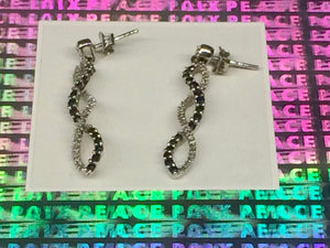 Fashion 10k white gold Woman Earring used